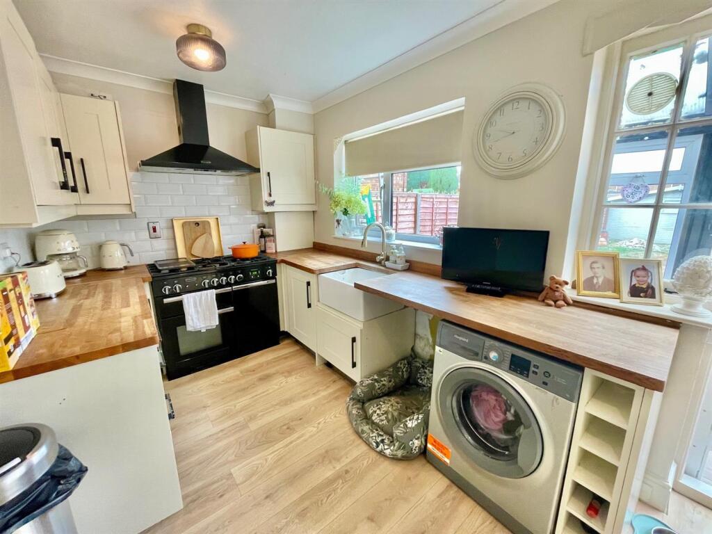 Additional image 4 of Birchwood Avenue, Hatfield