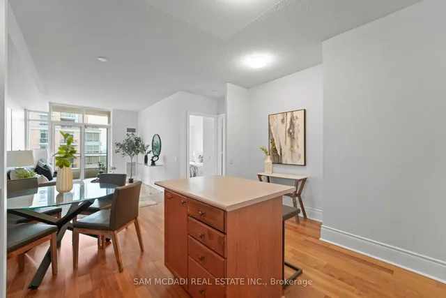 Additional image 12 of 5229 Dundas St Unit 2002