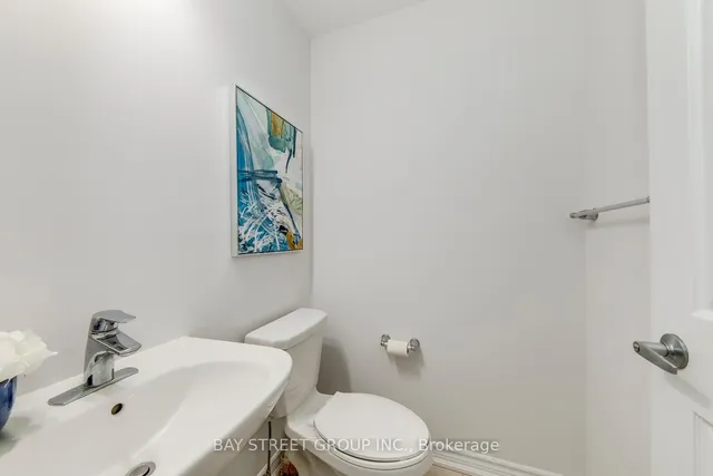 Additional image 18 of 371 Athabasca Common