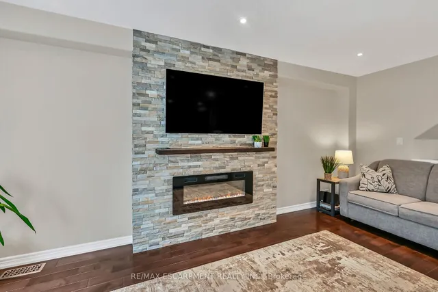 Additional image 12 of 70 Escarpment Dr