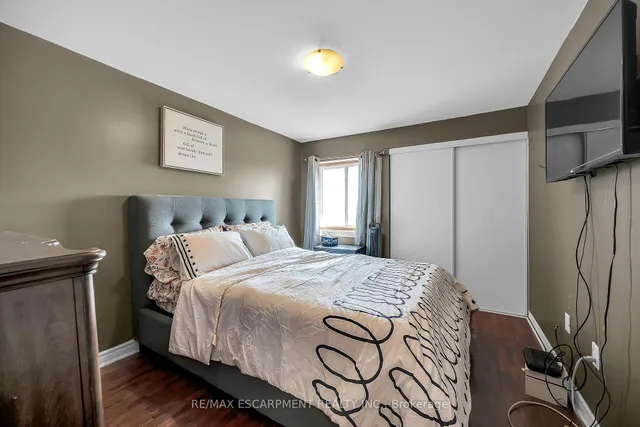 Additional image 12 of 25 Redbury St Unit 18