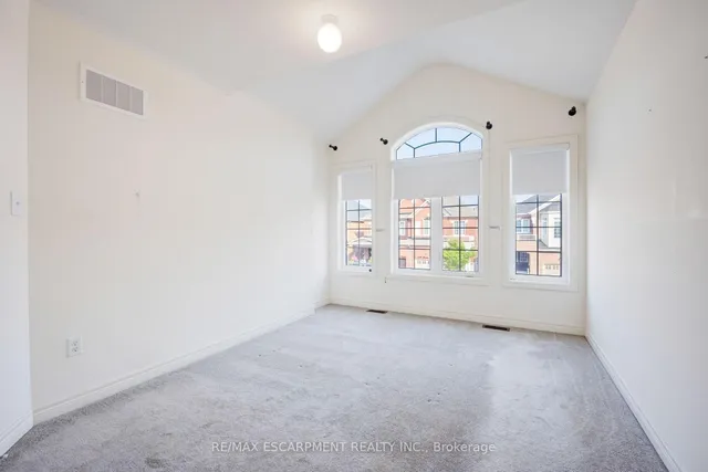 Additional image 31 of 489 Downes Jackson Hts