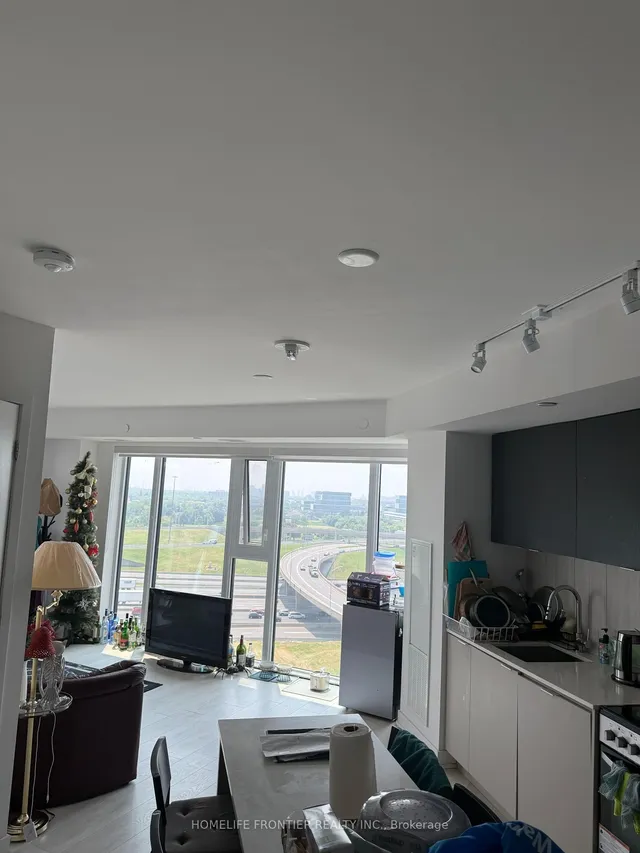 Additional image 3 of 8 Tippett Rd Unit 1205