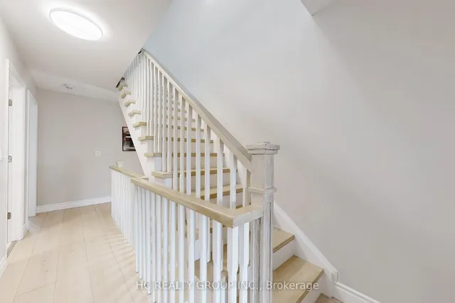 Additional image 29 of 206B Finch Ave