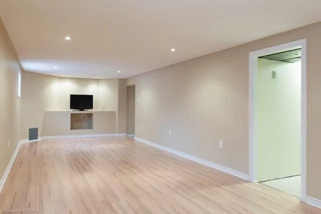 Additional image 29 of 169 East 32nd St