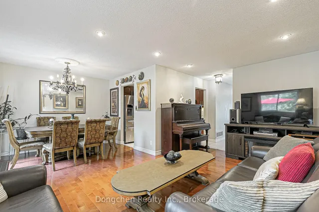 Additional image 13 of 14 Carl Cres