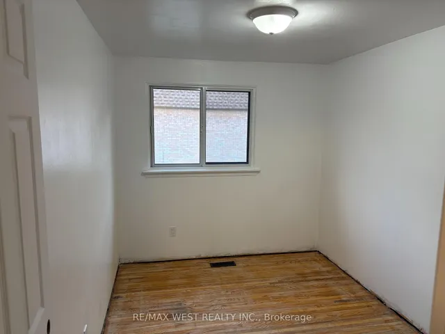 Additional image 2 of 346 Fleetwood Cres