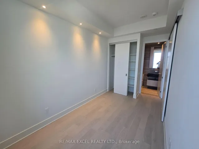 Additional image 30 of 11 Yorkville Ave Unit 6003