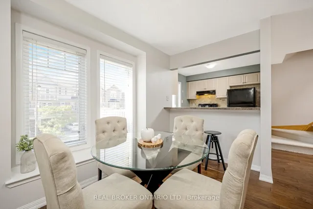 Additional image 11 of 879 Willingdon Cres