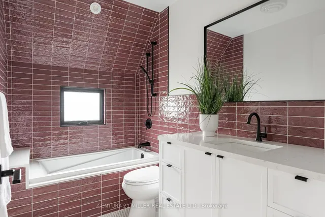 Additional image 43 of 935 Harvey Pl