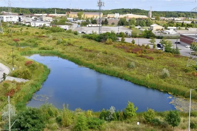 Additional image 28 of 3200 Dakota Common Unit B1006