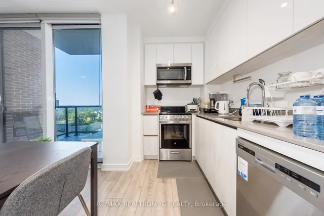 Additional image 7 of 3100 Keele St Unit 803