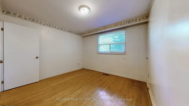 Additional image 14 of 1470 Sherway Dr