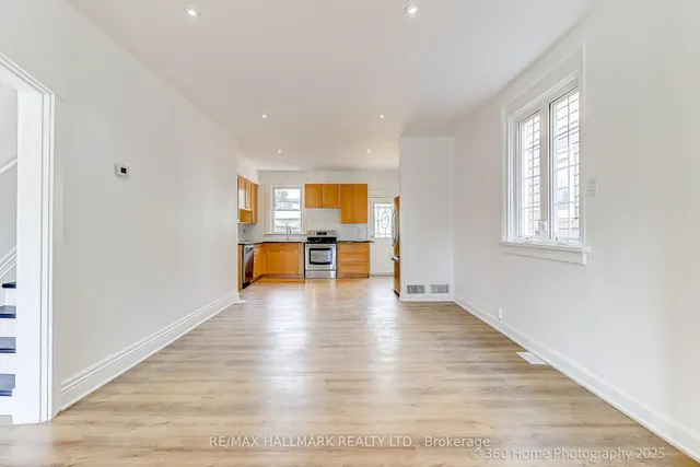 Additional image 8 of 18 Conway Ave