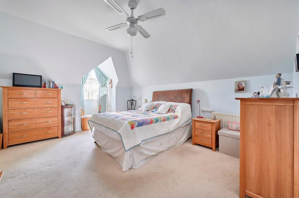 Additional image 7 of Dexter Close, St. Albans, Hertfordshire, AL1