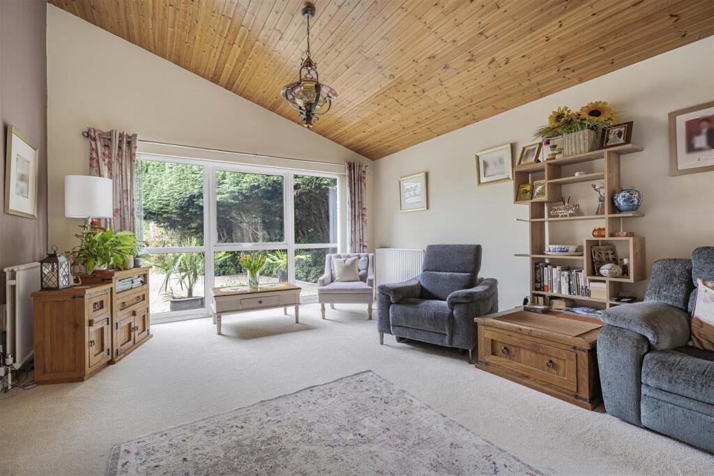 Additional image 7 of Leonards Close, Welwyn
