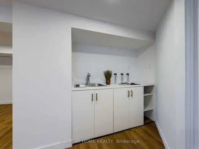 Additional image 38 of 32 Brenton St