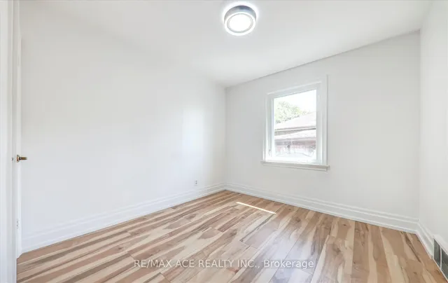 Additional image 15 of 63 Lynvalley Cres