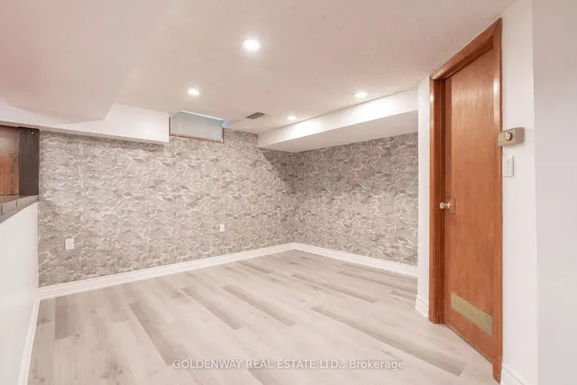 Additional image 29 of 126 Haven Hill Sq