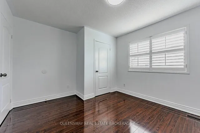 Additional image 36 of 12 Dandelion Rd