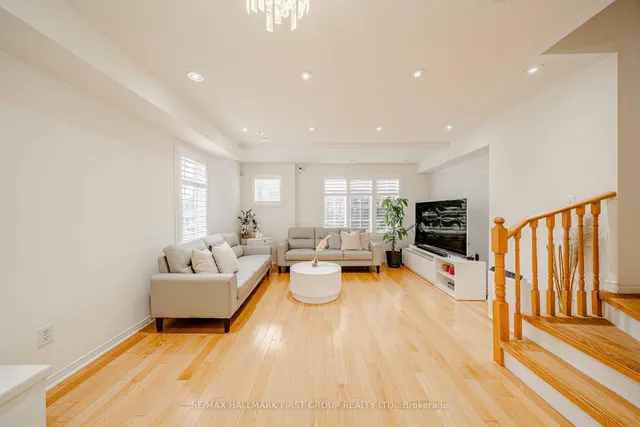 Additional image 19 of 2790 Eglinton Ave Unit 1