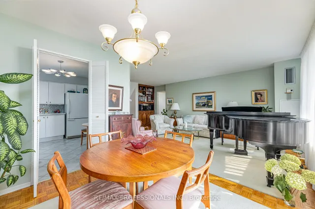 Additional image 9 of 11 Wincott Dr Unit 907