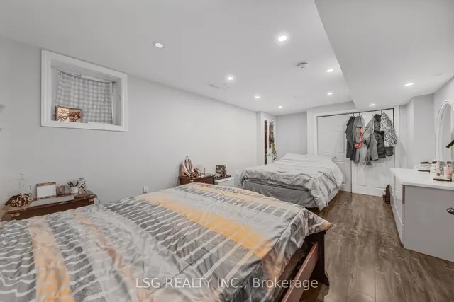 Additional image 37 of 54 Richgrove Dr