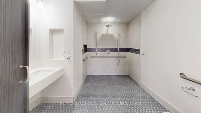 Additional image 20 of 23 Warren Ave