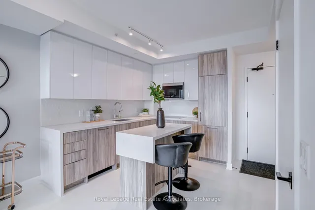 Additional image 5 of 2481 Taunton Rd Unit 607