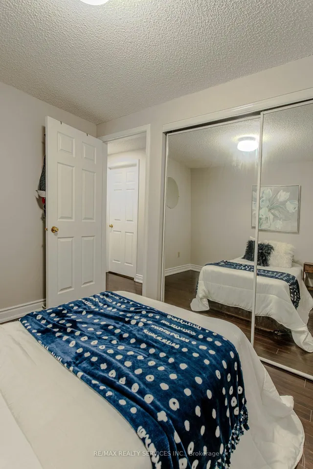 Additional image 30 of 32 Heddon Crt