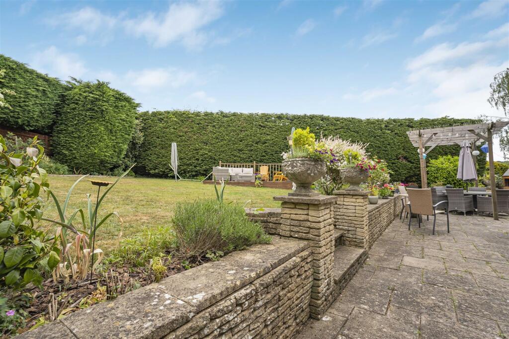Additional image 27 of Leonards Close, Welwyn