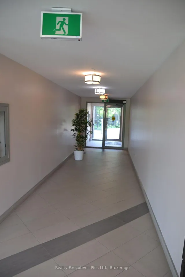 Additional image 28 of 1284 Guelph Line Unit 201