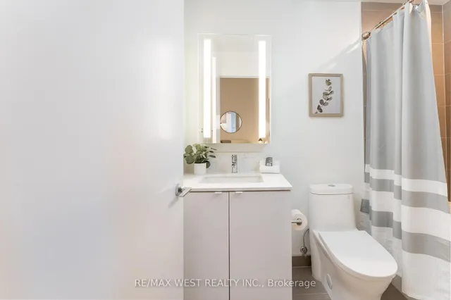 Additional image 25 of 270 Dufferin St Unit 413