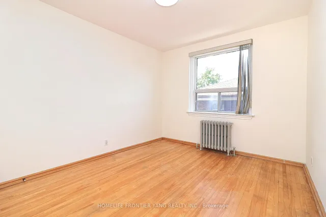 Additional image 16 of 2697 Lake Shore Blvd Unit 21