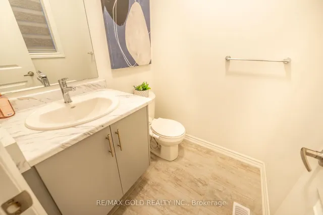 Additional image 18 of 35 Academy Dr