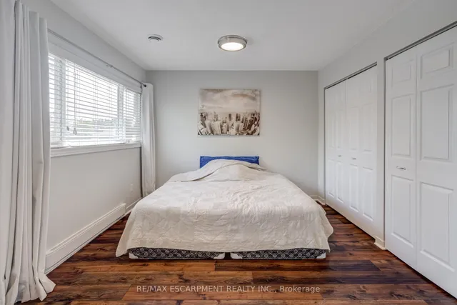 Additional image 27 of 1560 Kerns Rd Unit 5