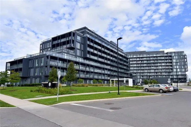 3200 Dakota Common Unit B1006