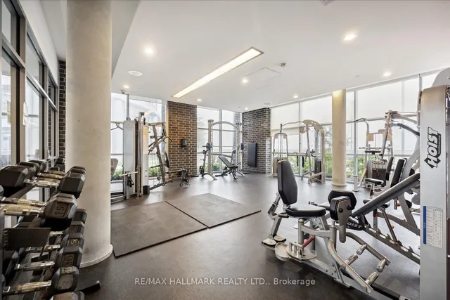 Additional image 11 of 125 Village Green Sq Unit 3006