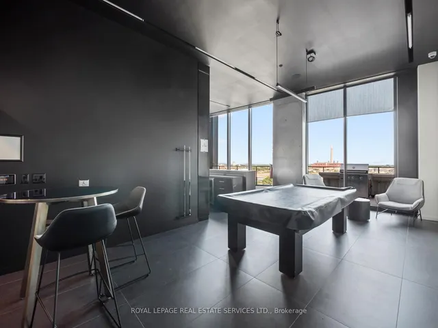 Additional image 40 of 21 Lawren Harris Sq Unit 904