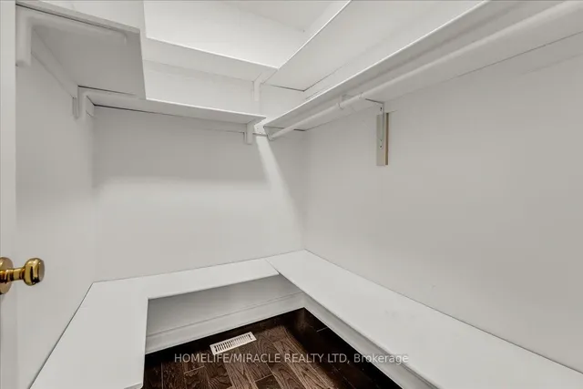 Additional image 39 of 301 O'donoghue Ave