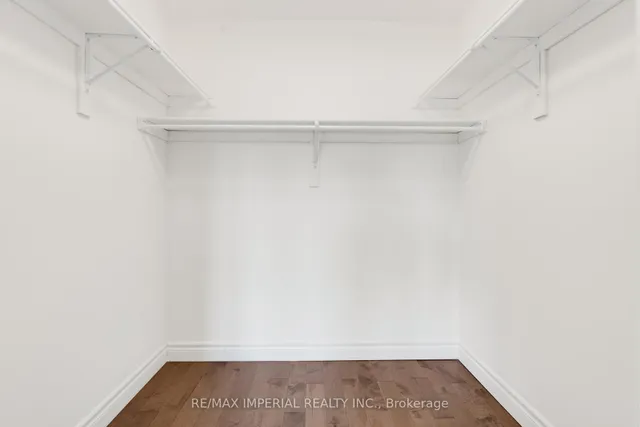 Additional image 32 of 263 Upper Highland Cres