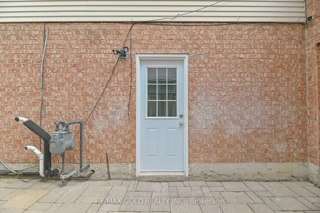 Additional image 42 of 31 Cassander Cres