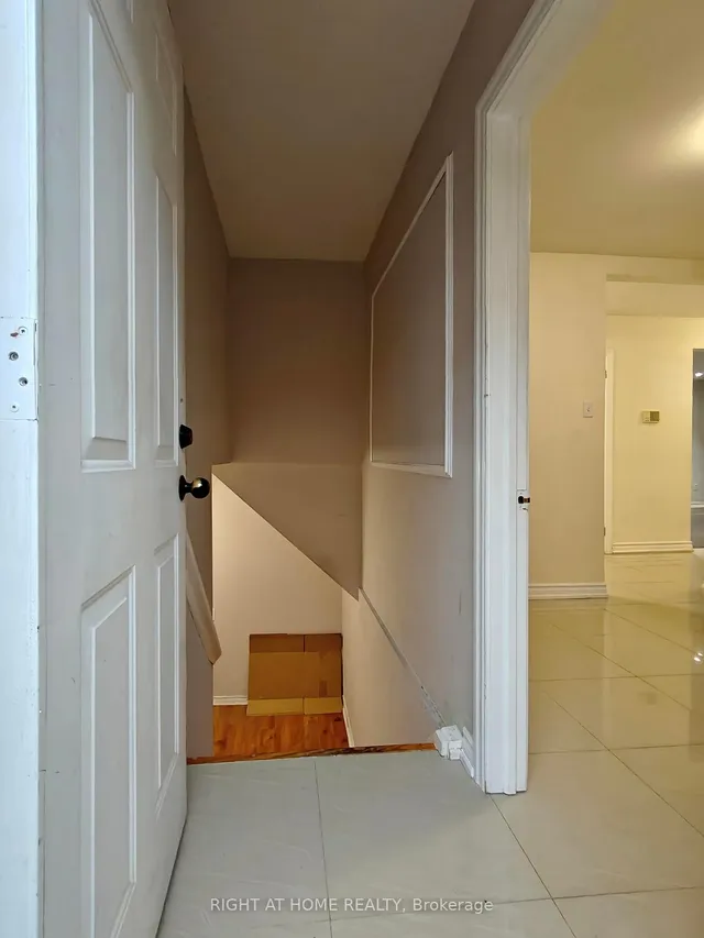 Additional image 16 of 182 mcnicoll Ave