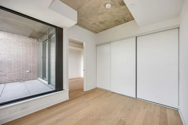 Additional image 7 of 2625 Dundas St Unit 506