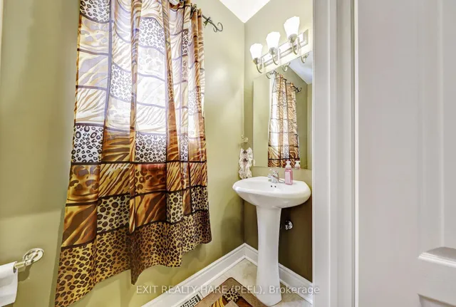 Additional image 39 of 23 Fontainebleu Rd