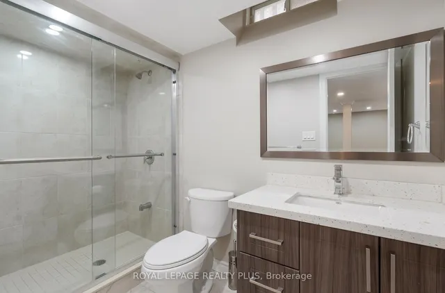 Additional image 39 of 1059 McClenahan Cres