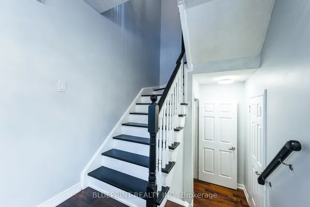 Additional image 36 of 812 Knotty Pine Grve