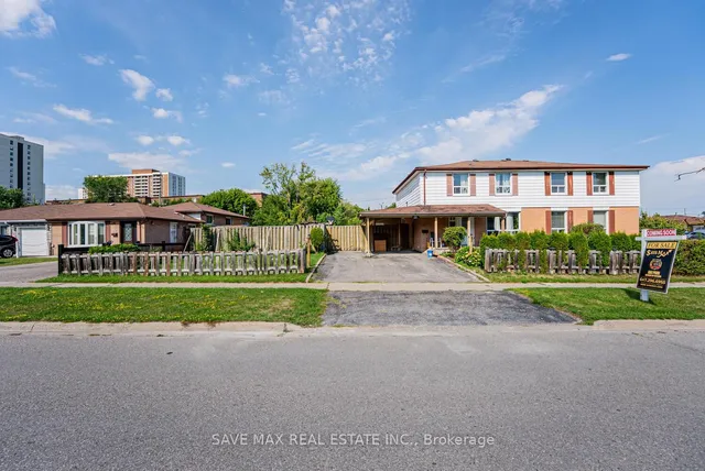 88 Cloverdale Dr