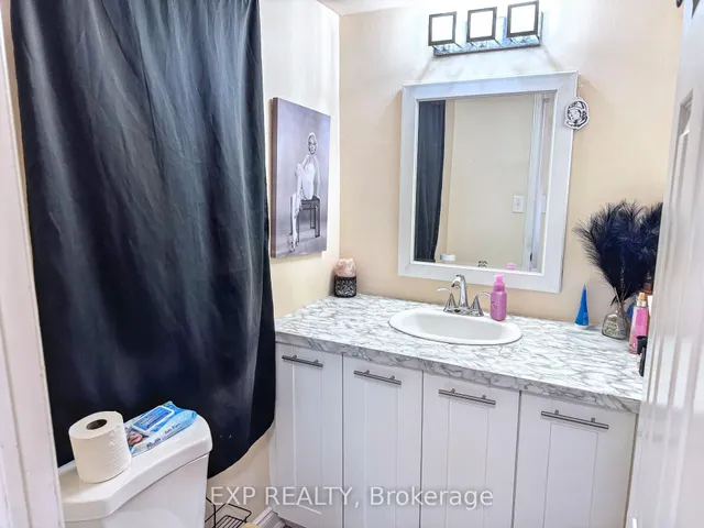 Additional image 21 of 28 Poinsettia Pl