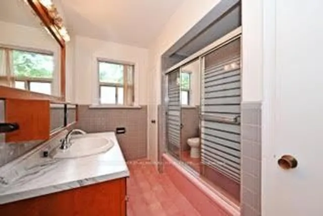 Additional image 28 of 19 Skipton Crt